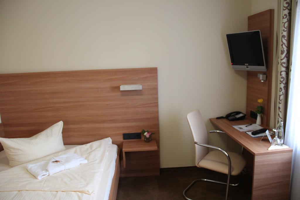 Hotel Gasthof Gross Bergkirchen  Εξωτερικό φωτογραφία